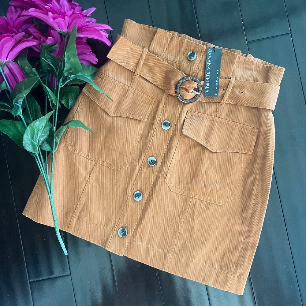 NWT Banana Republic  Belted Paperbag Utility Skirt Sunset Beach Corduroy Size 2